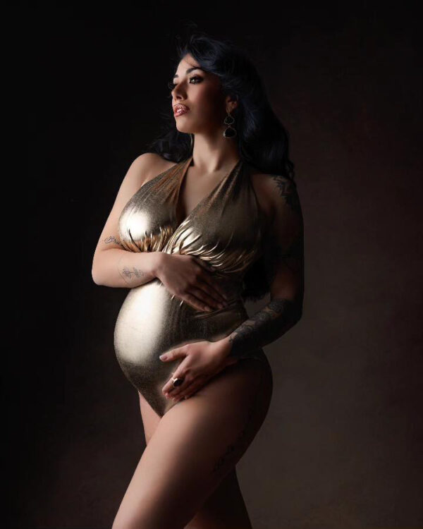 body gold Sartoria Partenopea Monika serek maternity sartoriale made in Italy photographer